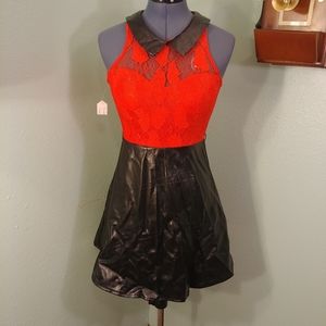 💜 Lace and faux leather dress